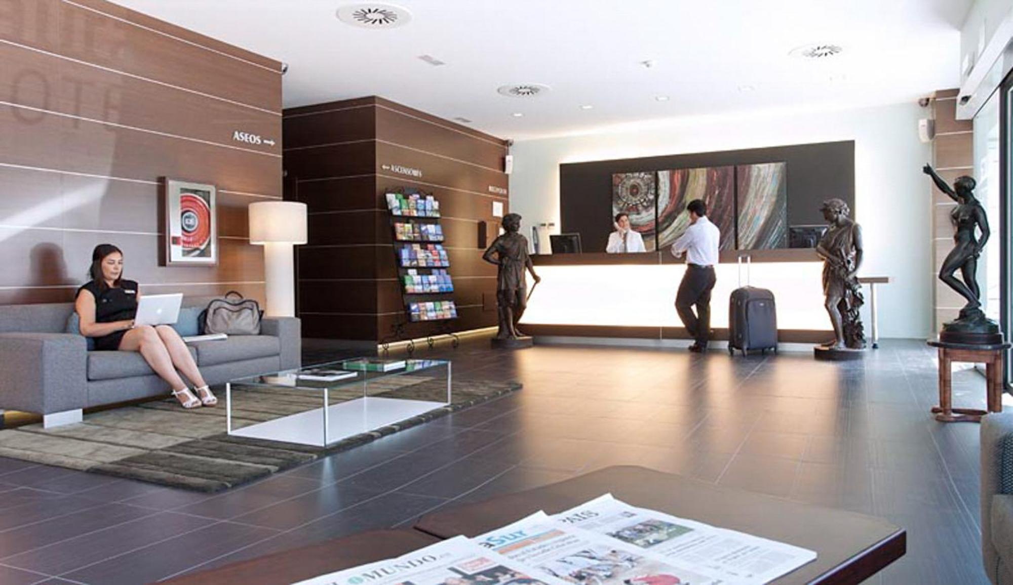 Hotel Sercotel Aura 3*