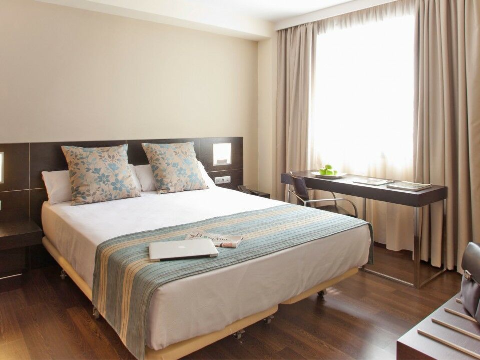 Hotel Sercotel Aura 3*